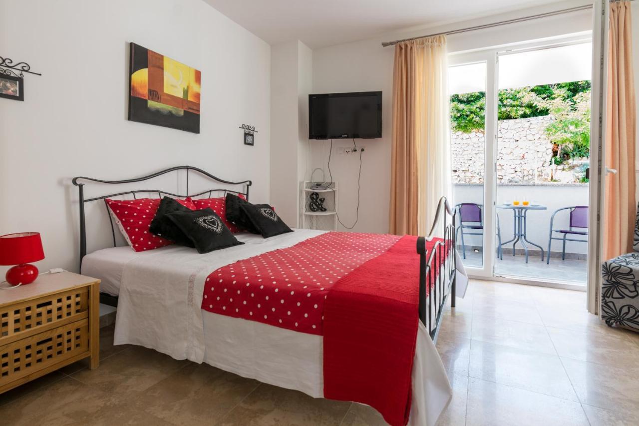 Apartments Veronika Đảo Pag Ngoại thất bức ảnh
