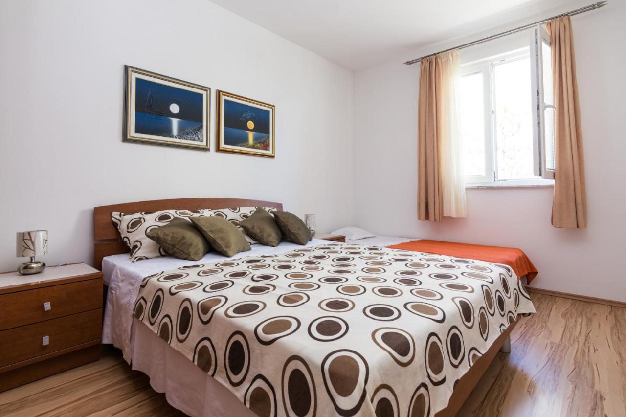 Apartments Veronika Đảo Pag Ngoại thất bức ảnh