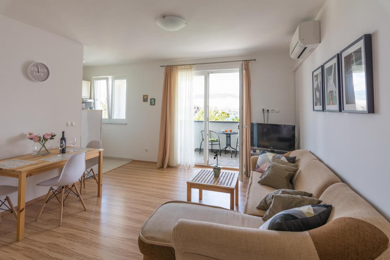 Apartments Veronika Đảo Pag Ngoại thất bức ảnh