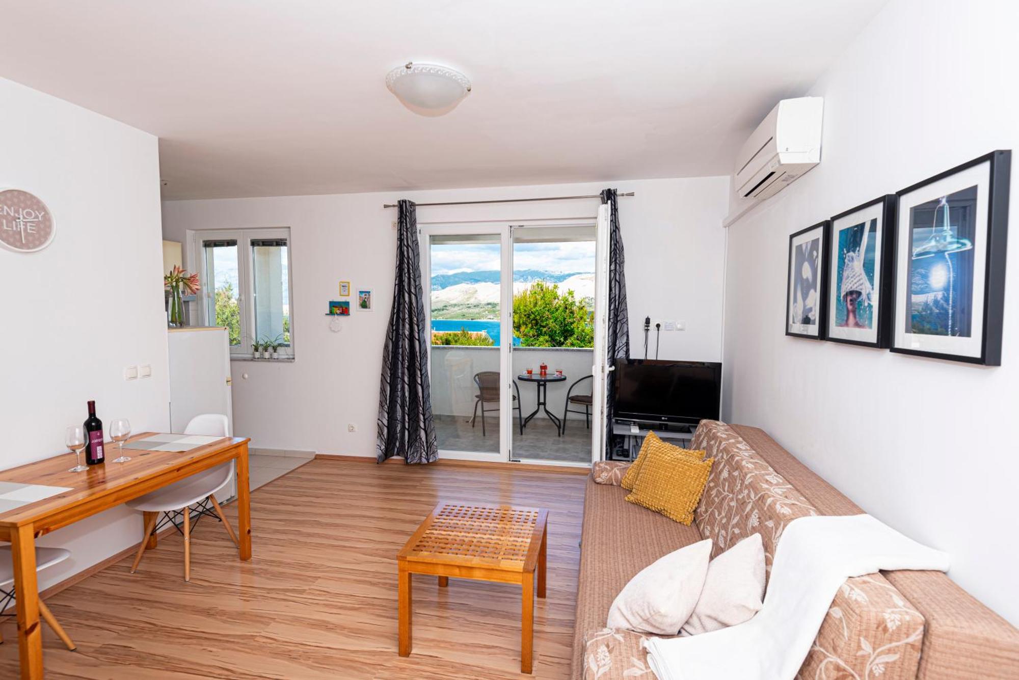 Apartments Veronika Đảo Pag Ngoại thất bức ảnh