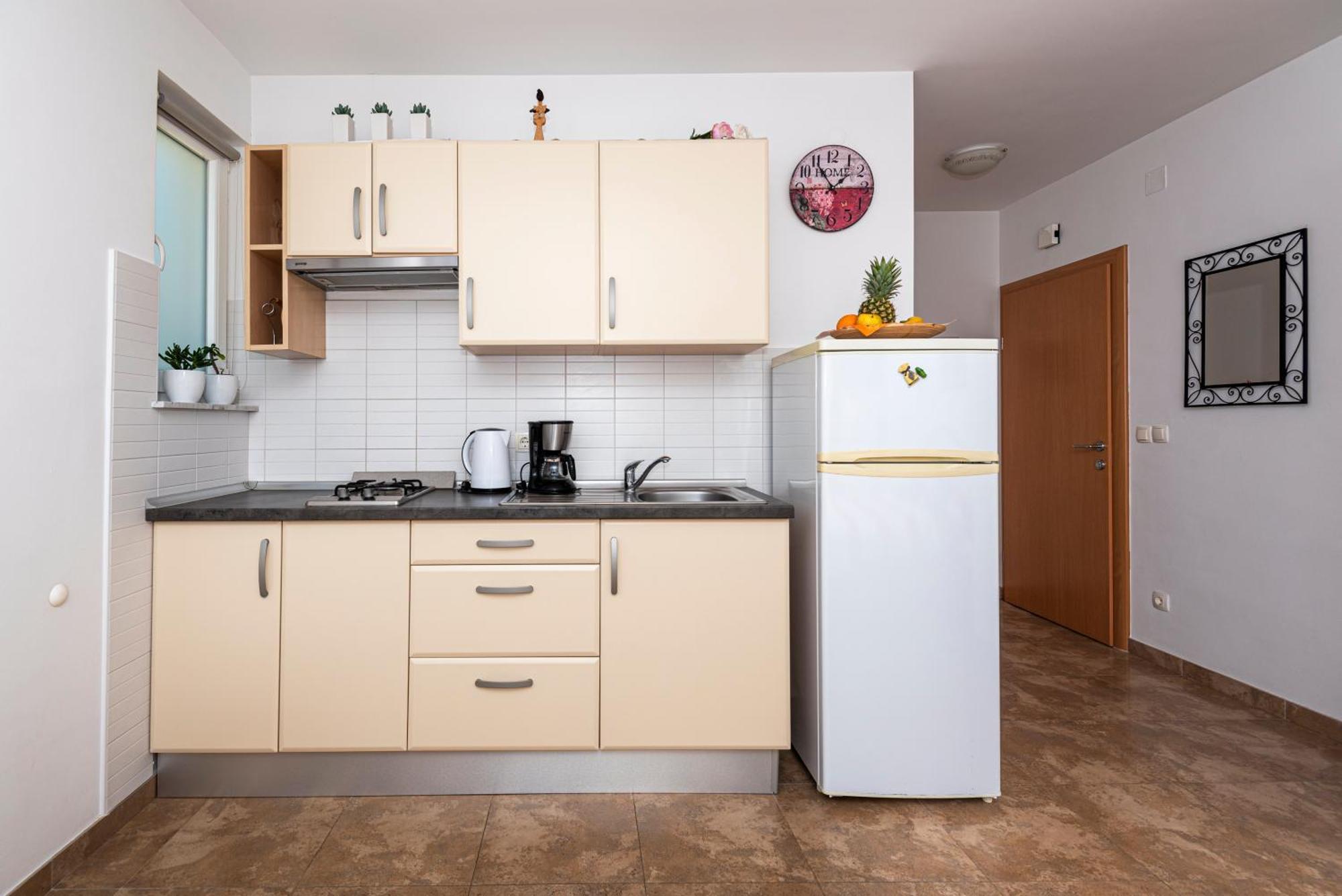 Apartments Veronika Đảo Pag Ngoại thất bức ảnh